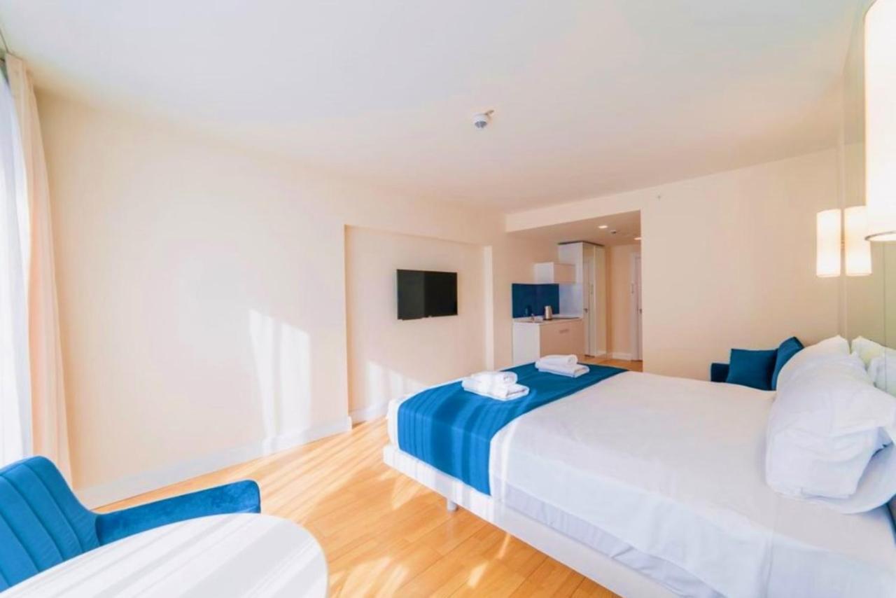 Sea View Aparthotel In Orbi City Батуми Экстерьер фото