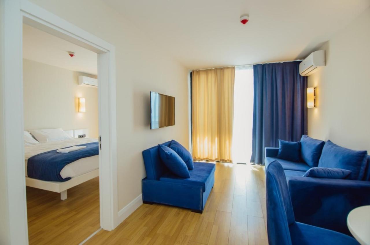 Sea View Aparthotel In Orbi City Батуми Экстерьер фото
