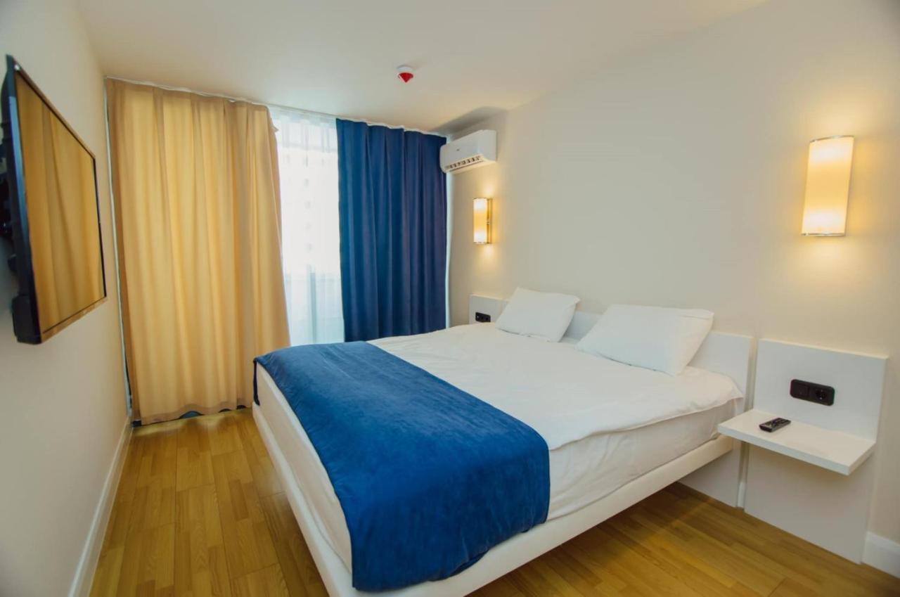 Sea View Aparthotel In Orbi City Батуми Экстерьер фото