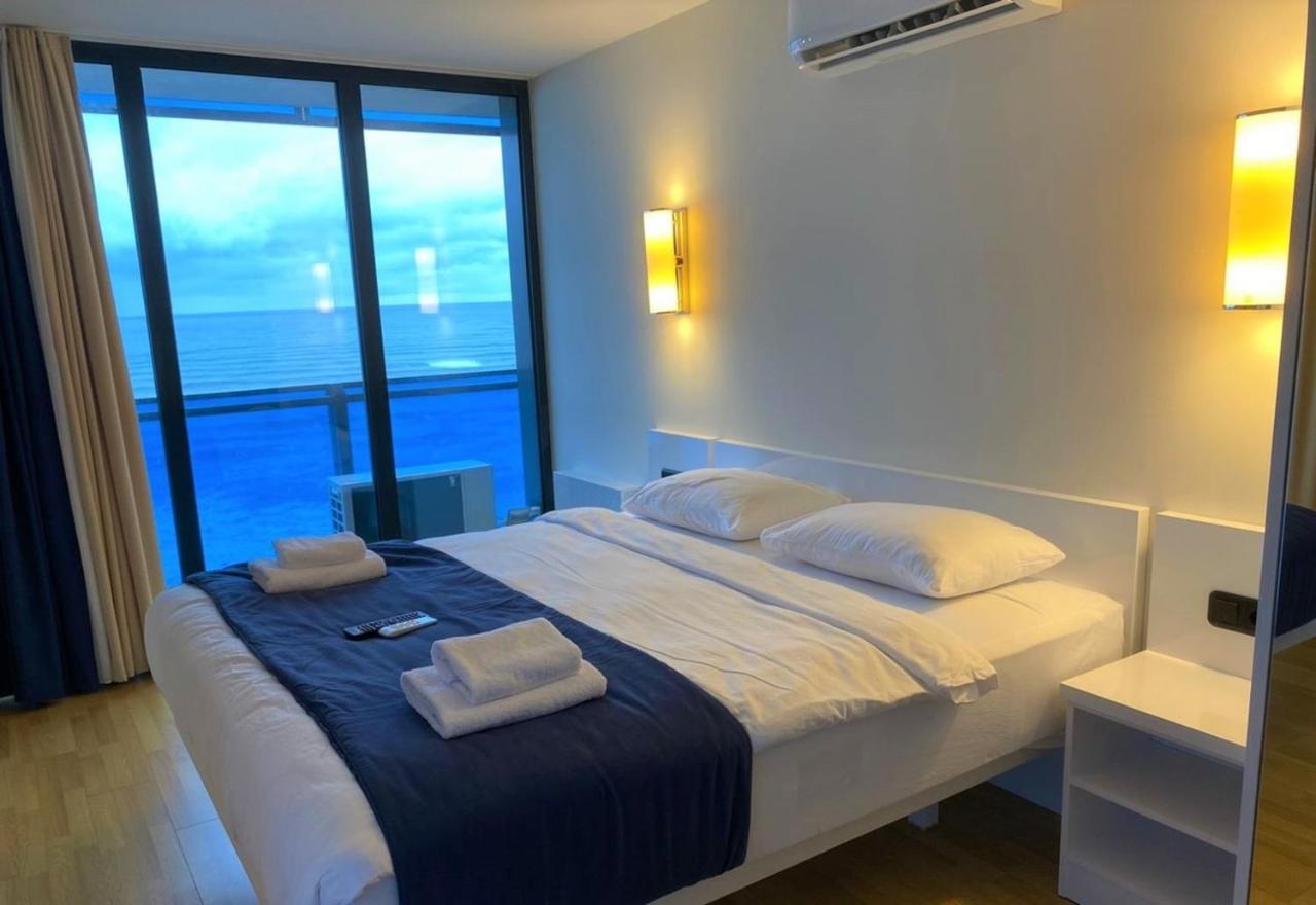 Sea View Aparthotel In Orbi City Батуми Экстерьер фото
